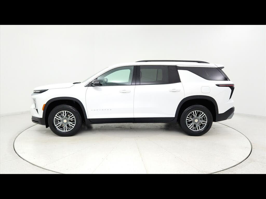 2025 Chevrolet Traverse LT FWD