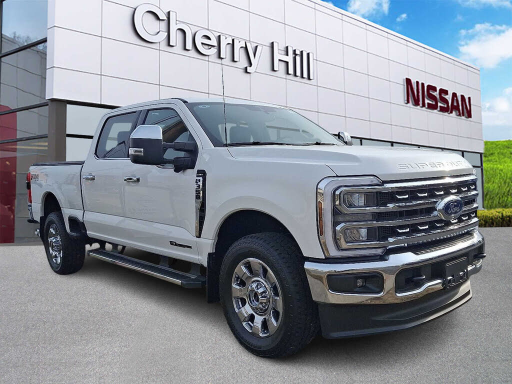 2025 Ford F-350 Super Duty Lariat Crew Cab 4WD