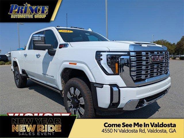 2025 GMC Sierra 2500HD Denali Crew Cab 4WD