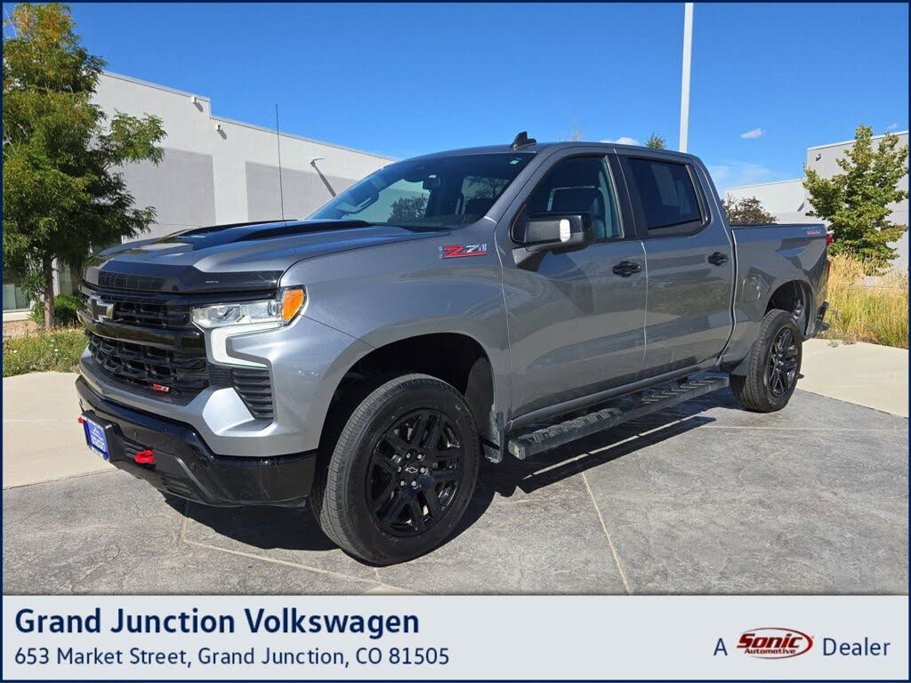 2024 Chevrolet Silverado 1500 LT Trail Boss Crew Cab 4WD