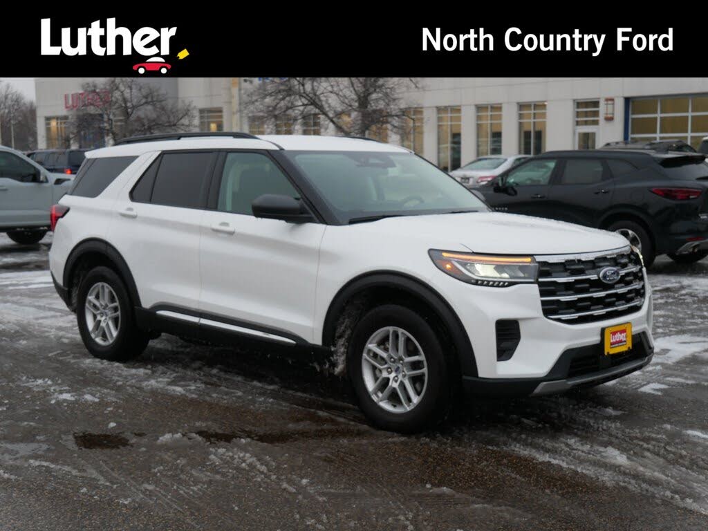 2025 Ford Explorer Active AWD