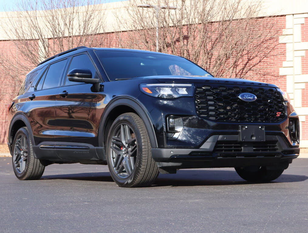 2025 Ford Explorer ST AWD