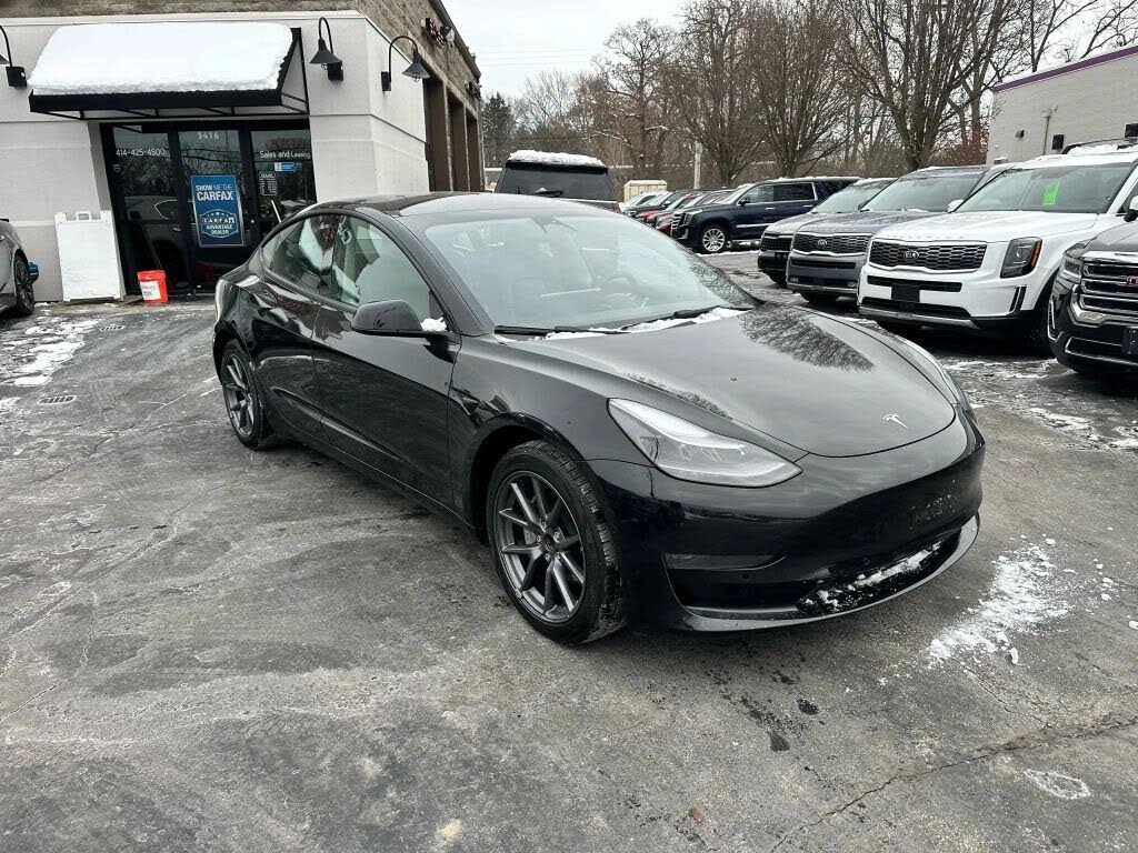 2022 Tesla Model 3 RWD