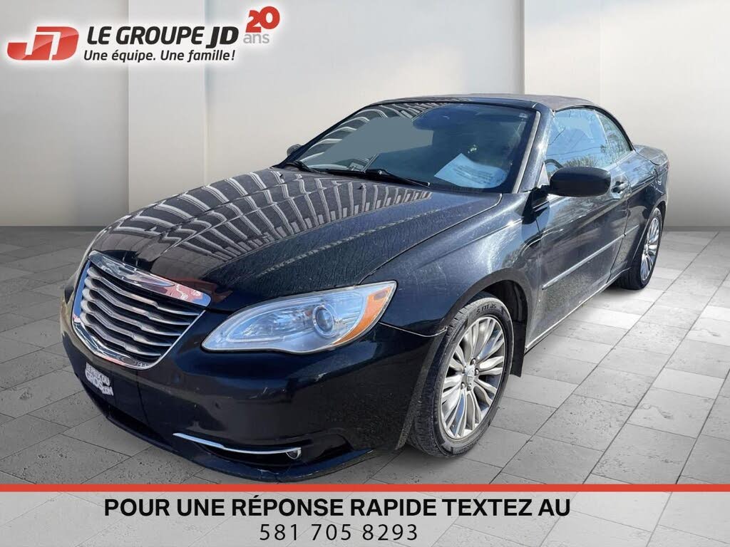2012 Chrysler 200 Touring Convertible FWD