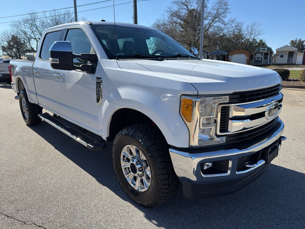 2017 Ford F-250 Super Duty XLT Crew Cab 4WD