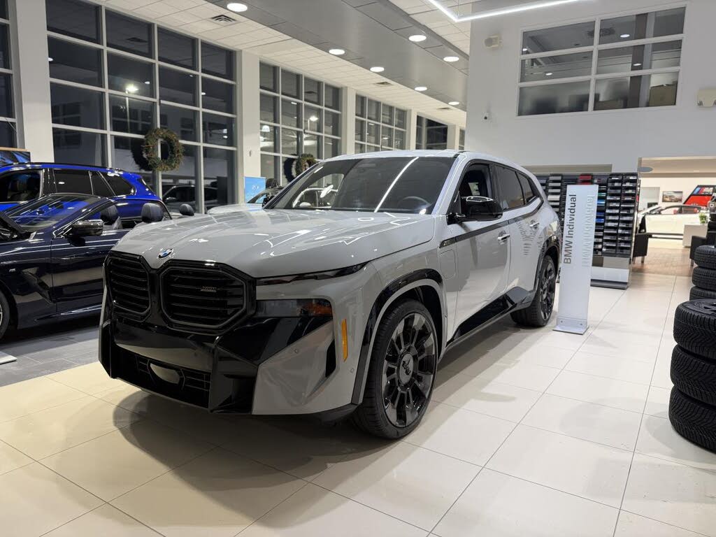 2025 BMW XM AWD