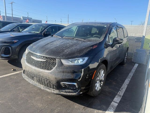 2025 Chrysler Pacifica Select AWD