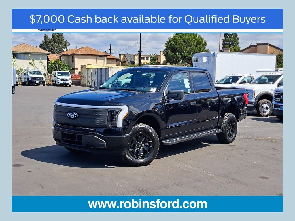 2025 Ford F-150 Lightning XLT SuperCrew AWD