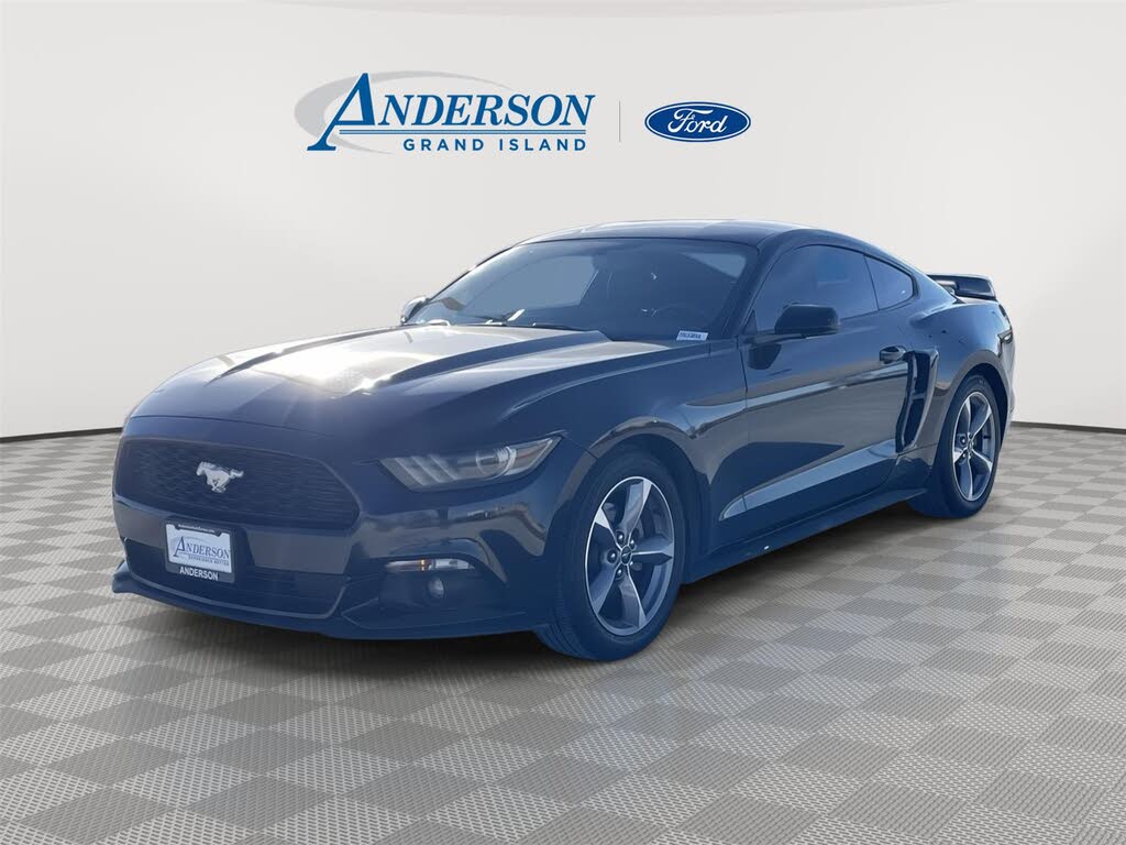 2017 Ford Mustang V6 Coupe RWD