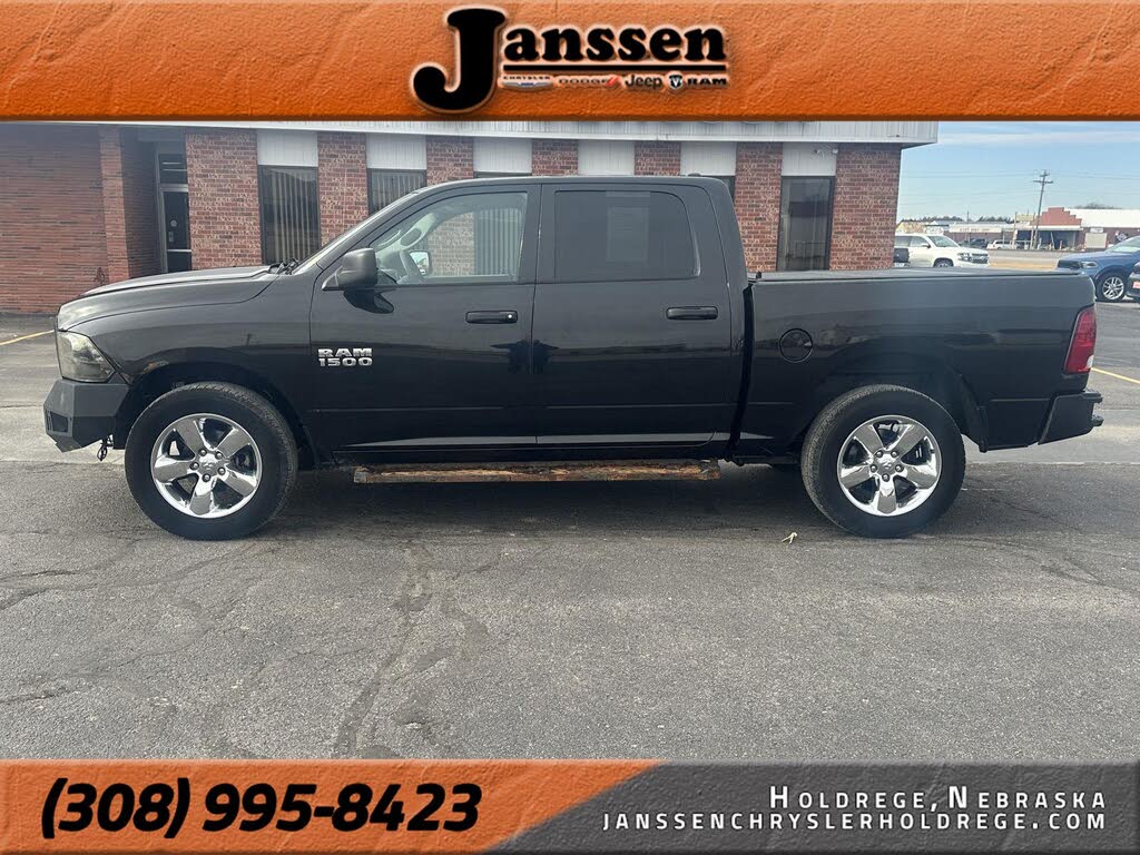 2018 RAM 1500 Express Crew Cab 4WD
