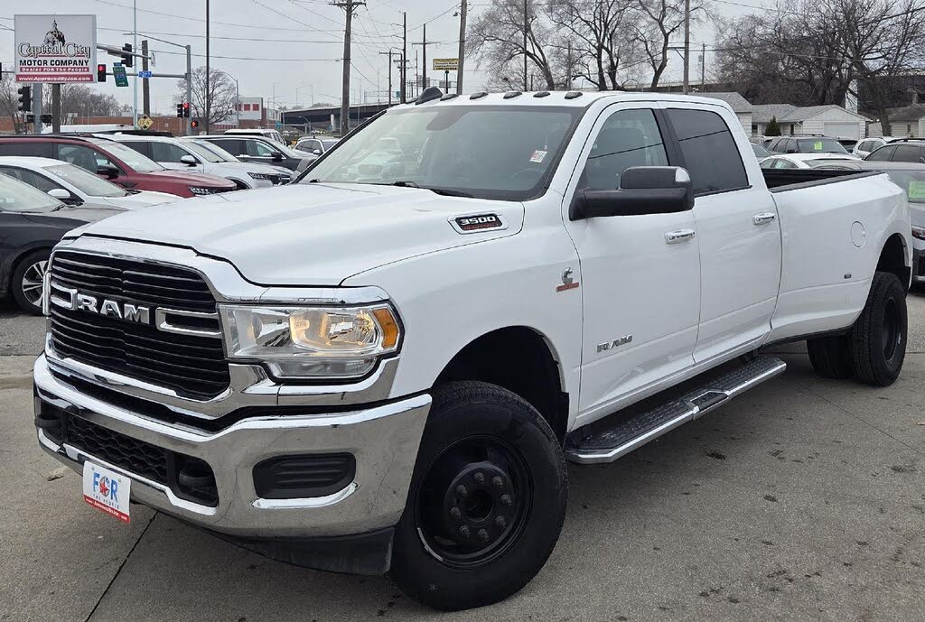 2019 RAM 3500 Big Horn Crew Cab LB DRW 4WD
