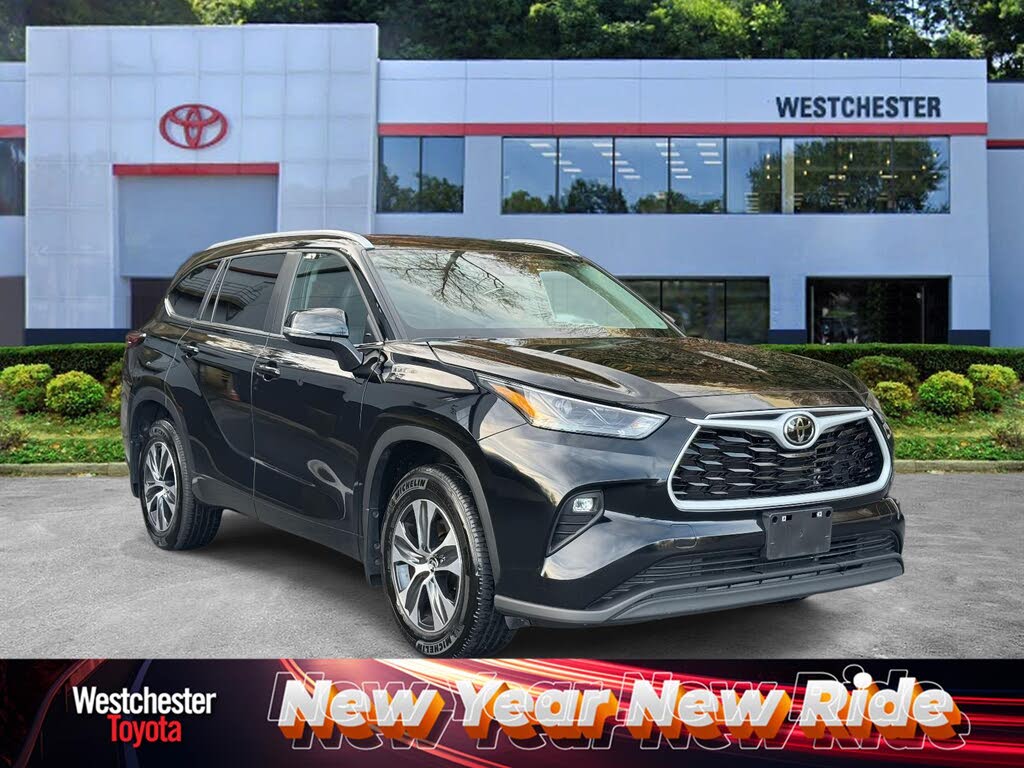 2025 Toyota Highlander XLE AWD