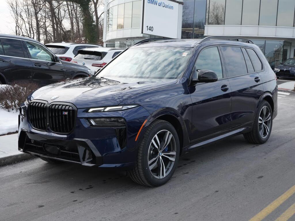 2026 BMW X7 M60i AWD