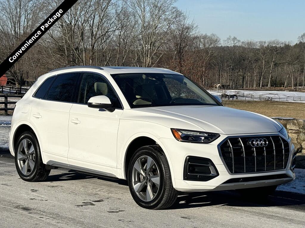 2024 Audi Q5 quattro Premium 40 TFSI
