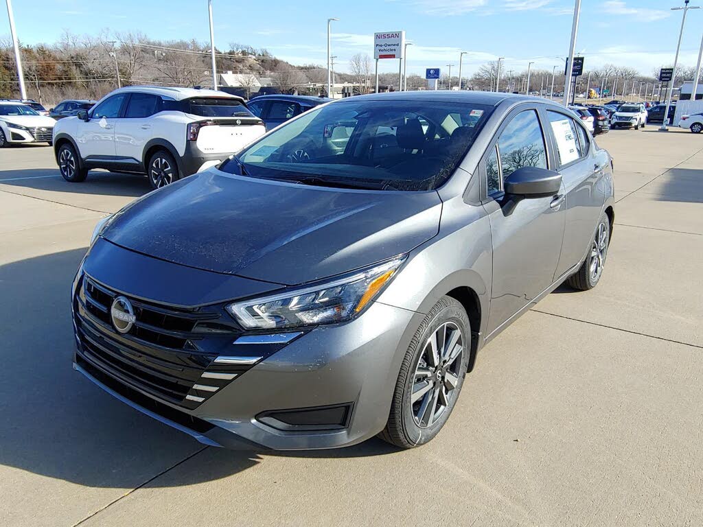 2025 Nissan Versa SV FWD