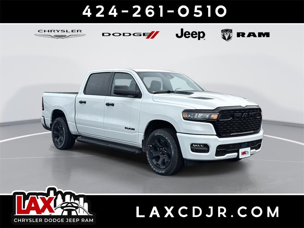 2026 RAM 1500 Express Crew Cab 4WD