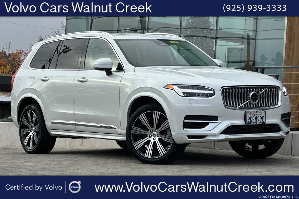 2024 Volvo XC90 Recharge T8 Core Bright Theme eAWD