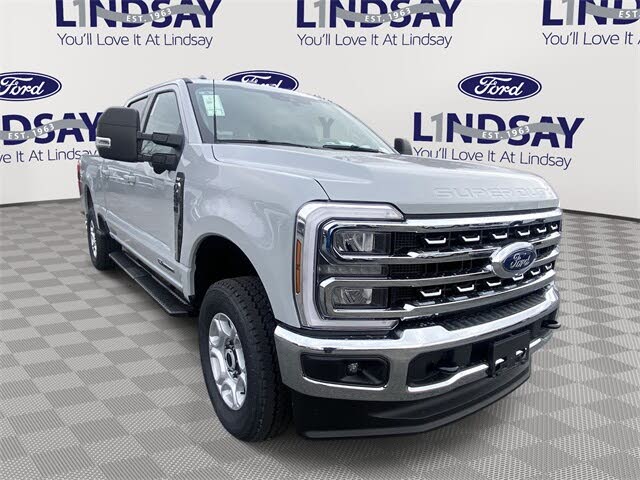 2026 Ford F-250 Super Duty XLT Crew Cab 4WD