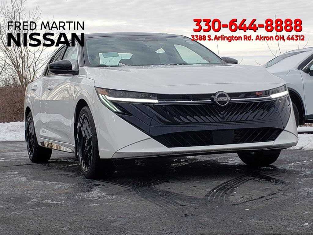 2026 Nissan Sentra SR FWD