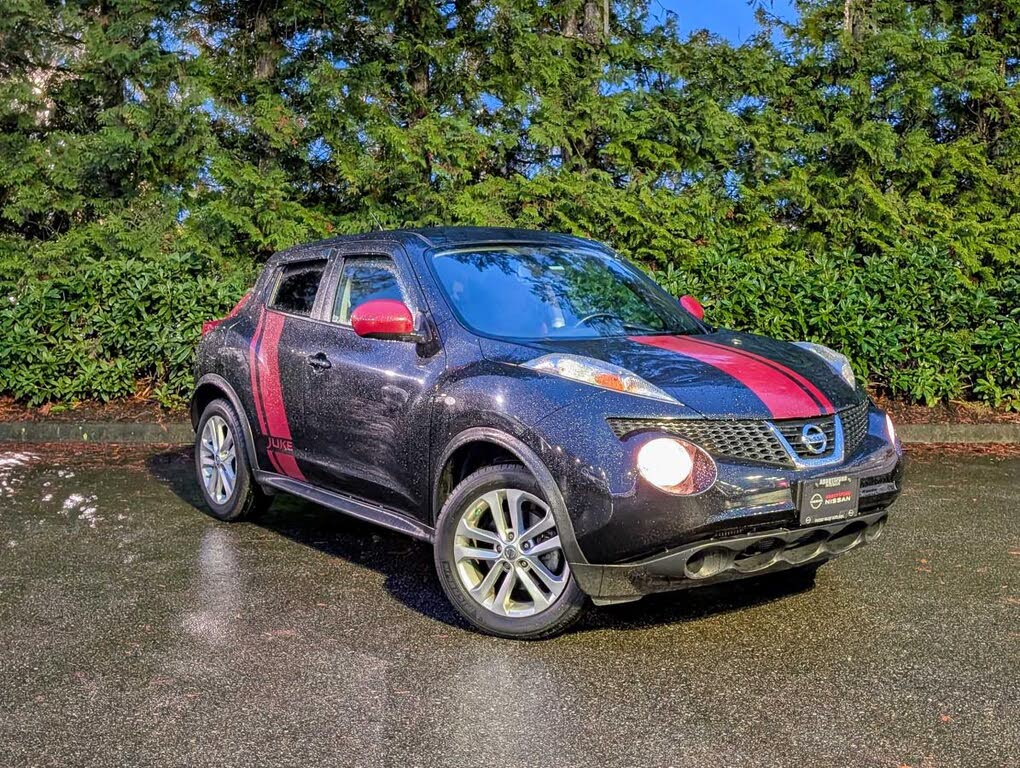 Nissan Juke SV AWD 2013