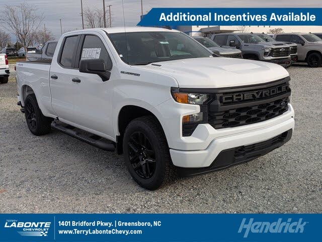 2026 Chevrolet Silverado 1500 Custom Double Cab 4WD