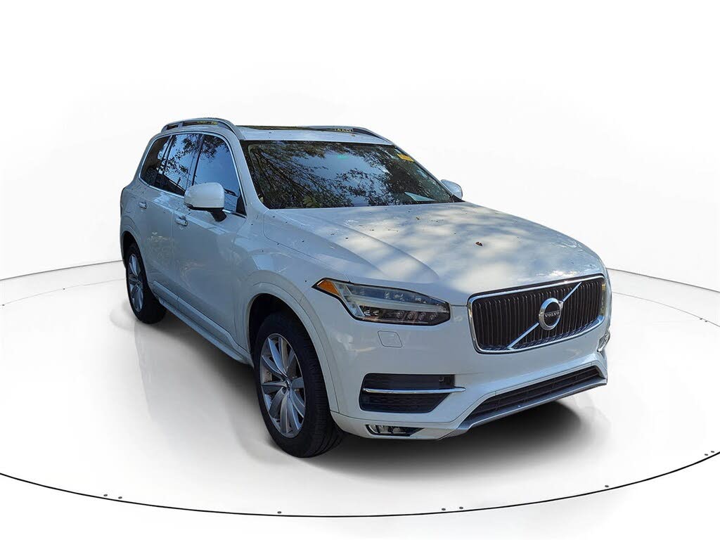 2016 Volvo XC90 T6 Momentum AWD