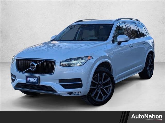 2017 Volvo XC90 T6 Momentum AWD