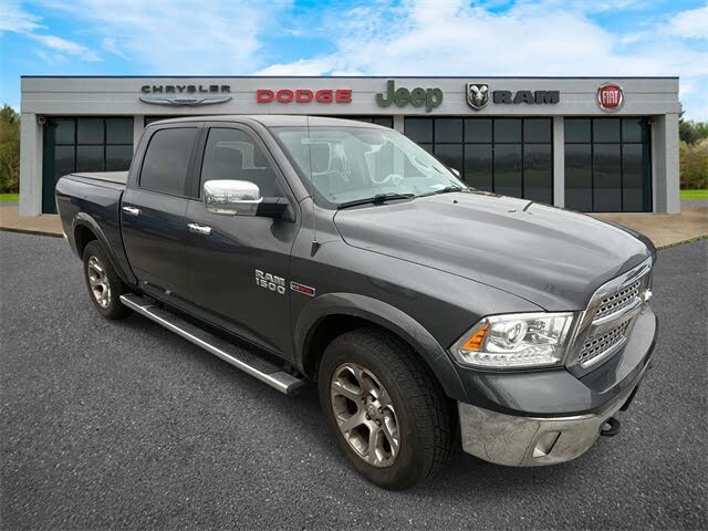 2018 RAM 1500 Laramie Crew Cab 4WD