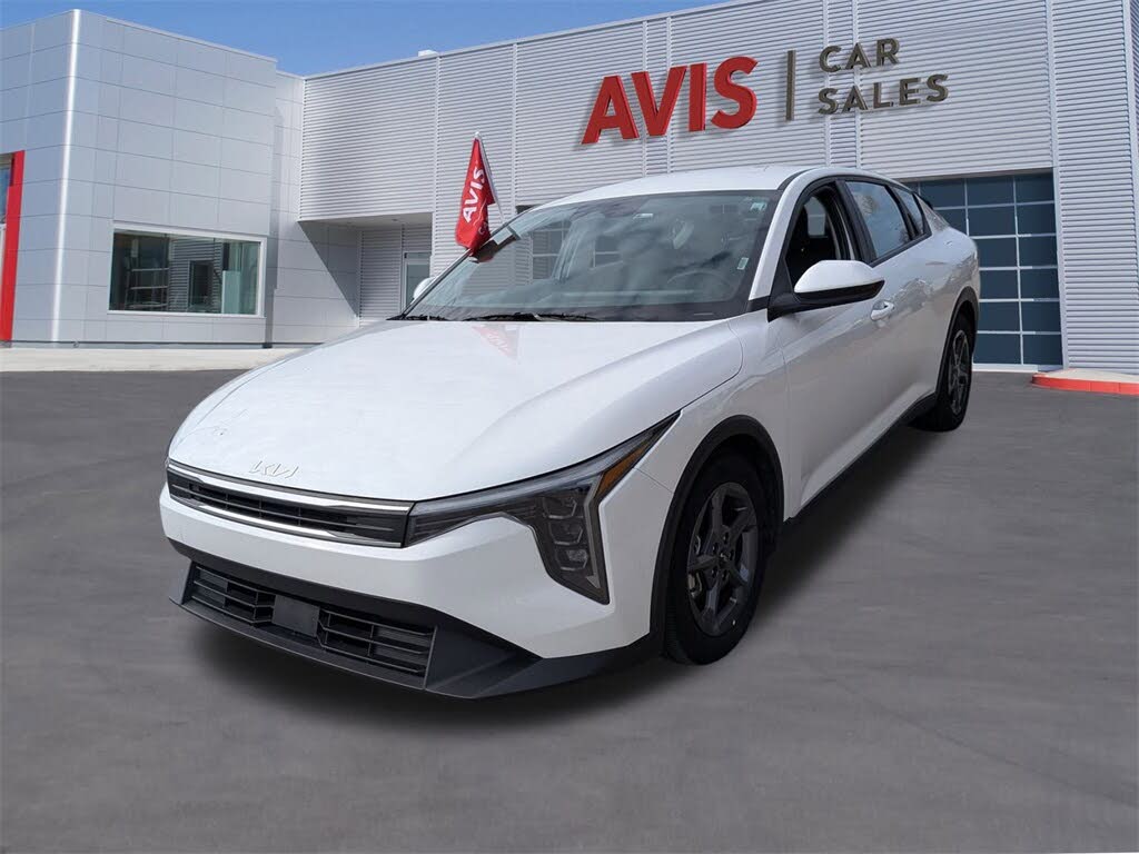 2025 Kia K4 LXS FWD