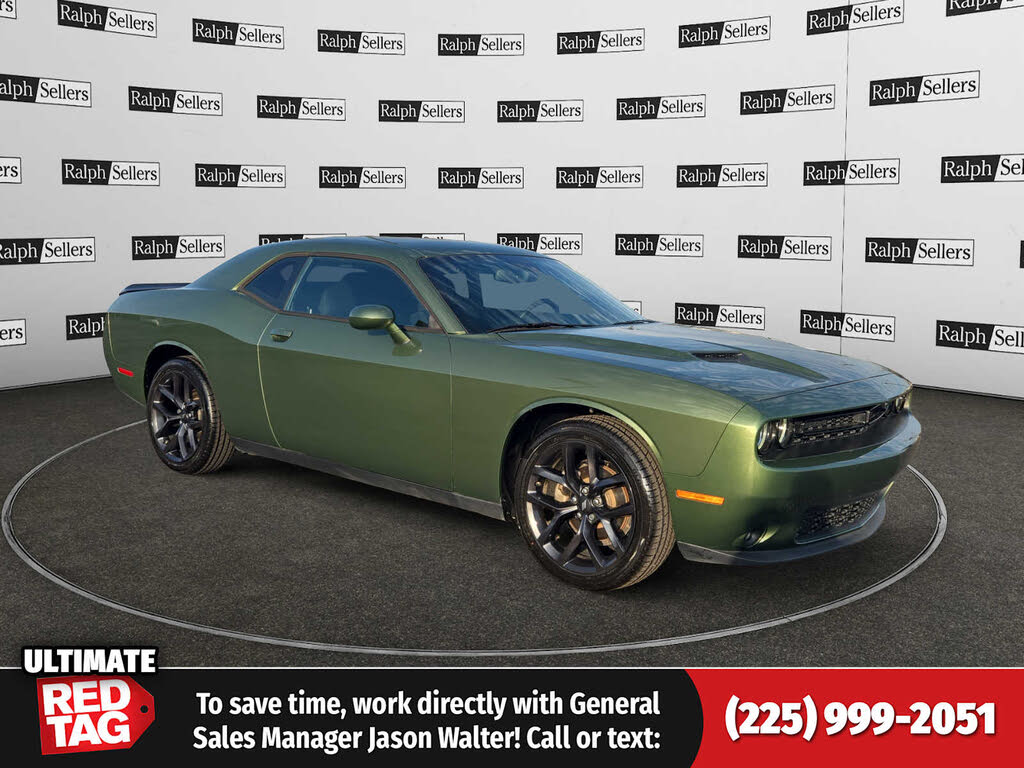 2022 Dodge Challenger SXT RWD