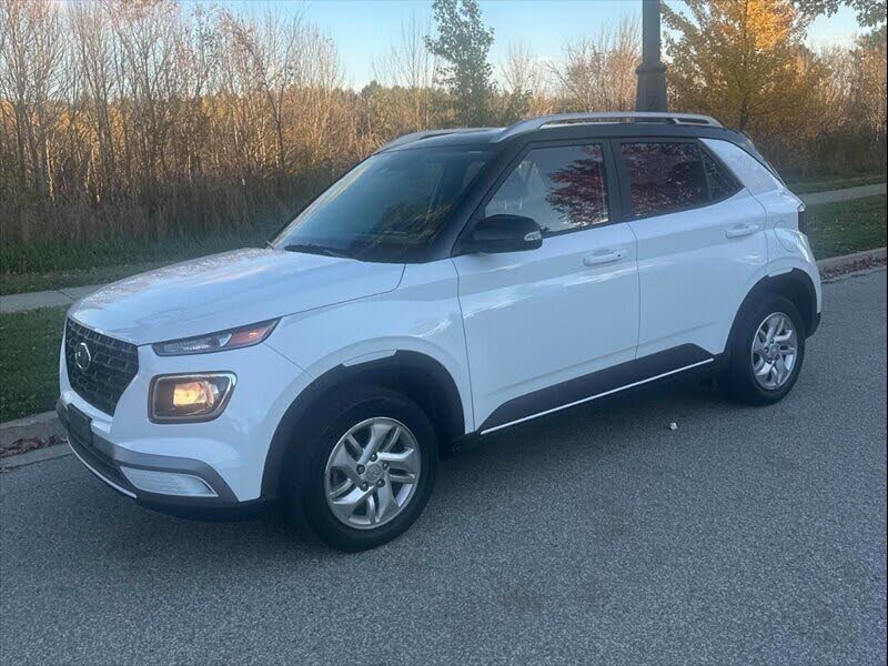 Hyundai Venue Preferred FWD 2024