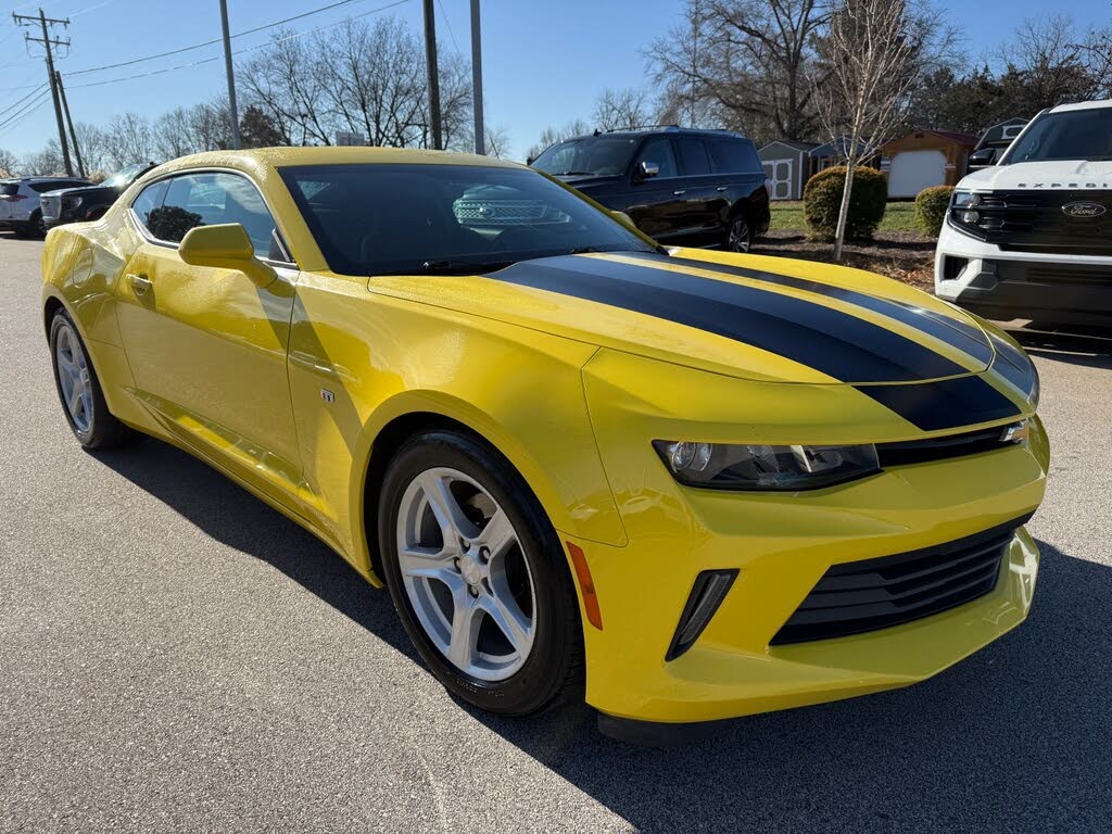2017 Chevrolet Camaro 1LT Coupe RWD