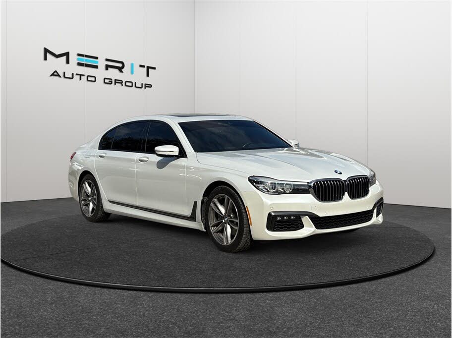 2019 BMW 7 Series 740i RWD