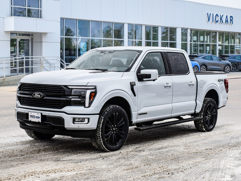 Ford F-150 Platinum SuperCrew 4WD 2025