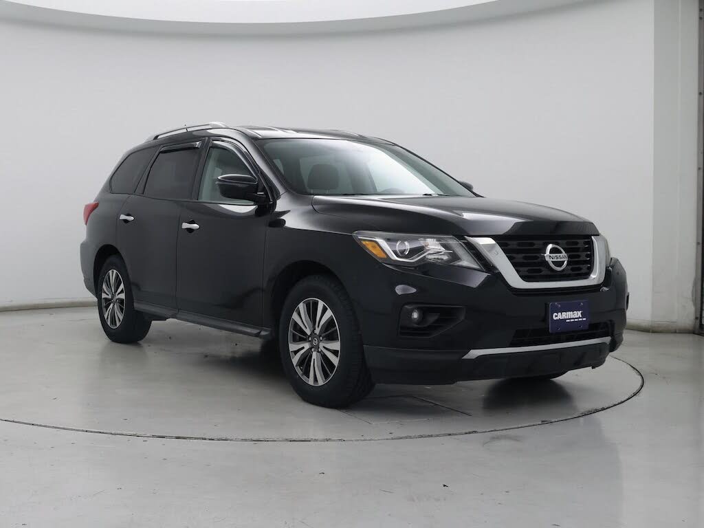 2017 Nissan Pathfinder SV