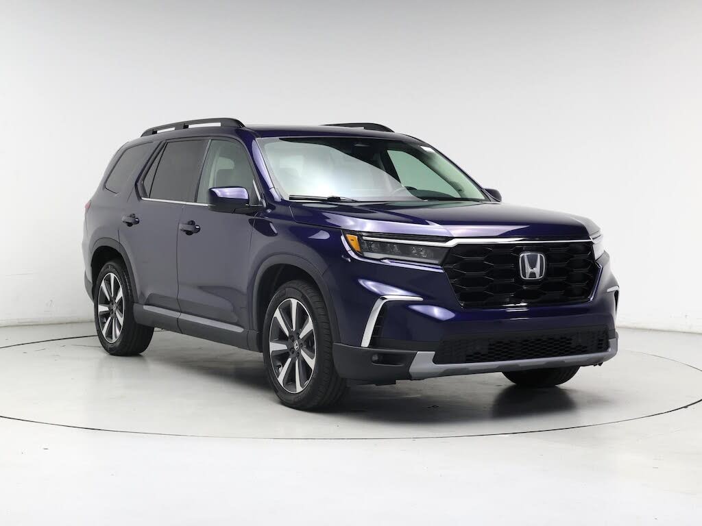 2023 Honda Pilot Touring FWD