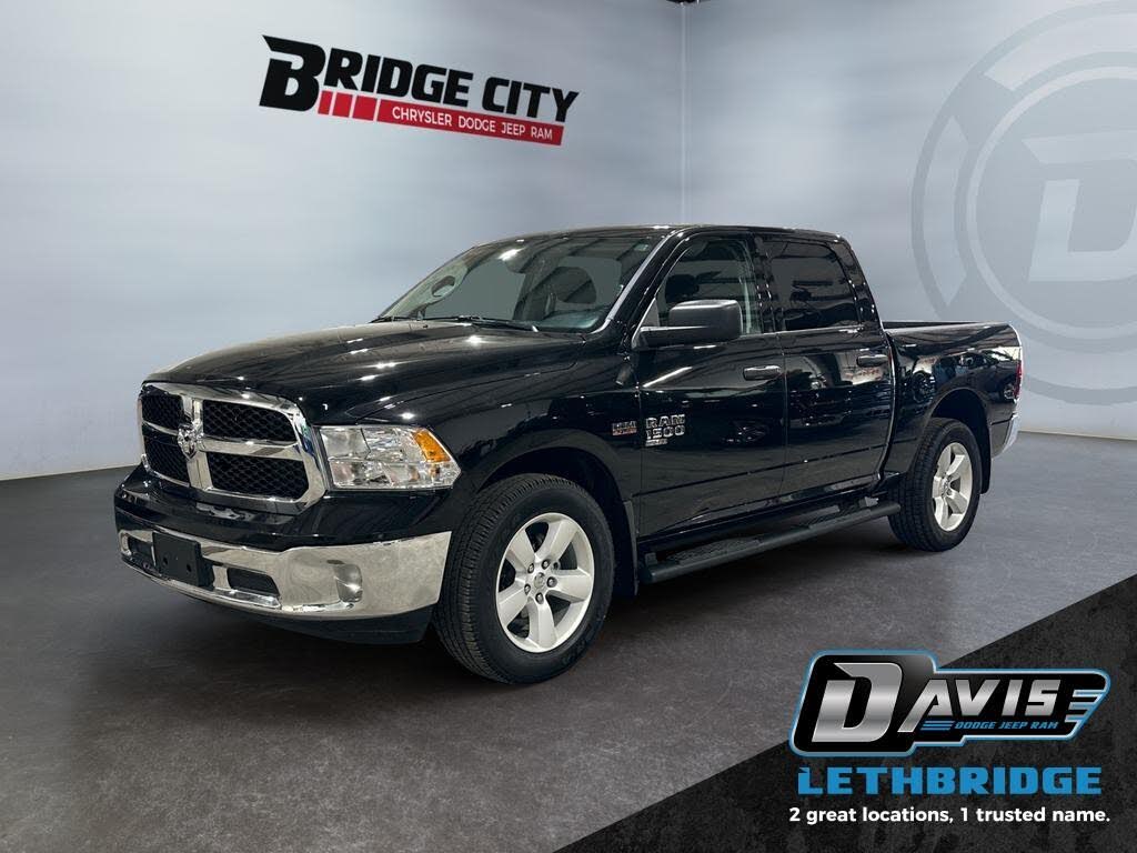 2024 RAM 1500 Classic Tradesman Crew Cab 4WD