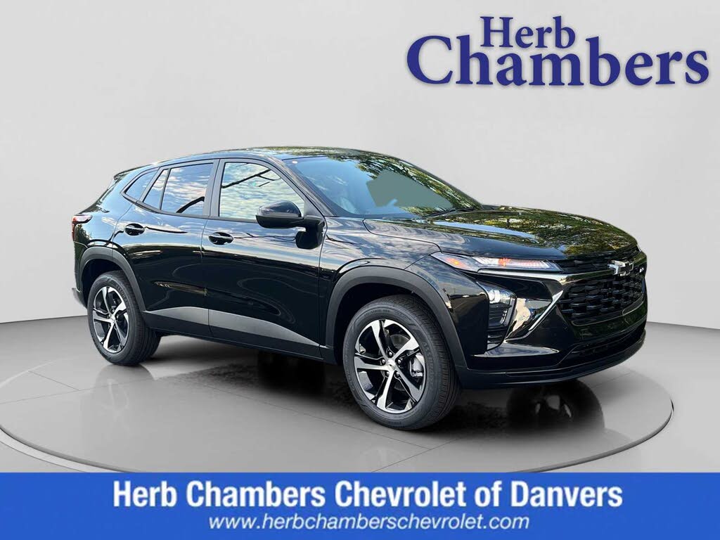 2025 Chevrolet Trax RS with 1RS FWD