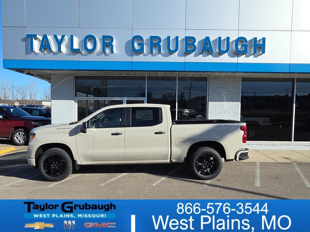 2026 Chevrolet Silverado 1500 Custom Crew Cab 4WD