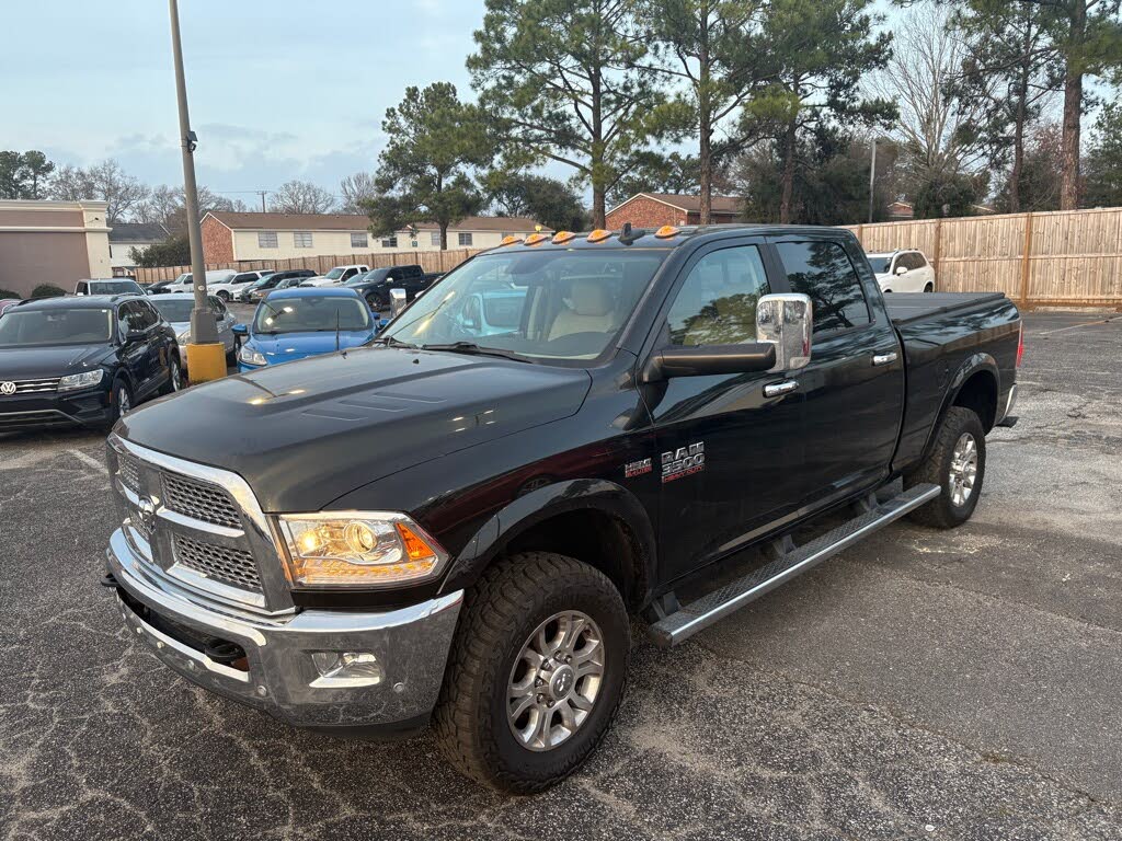 2017 RAM 3500 Laramie Crew Cab 4WD