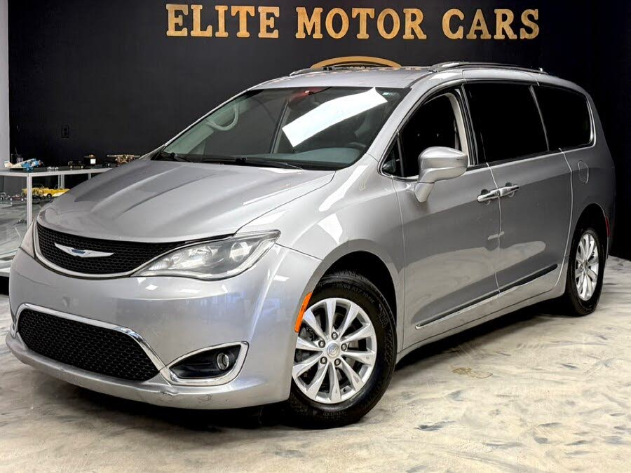 2018 Chrysler Pacifica Touring L FWD