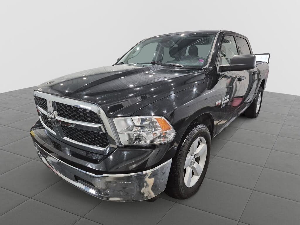 2023 RAM 1500 Classic SLT Crew Cab 4WD