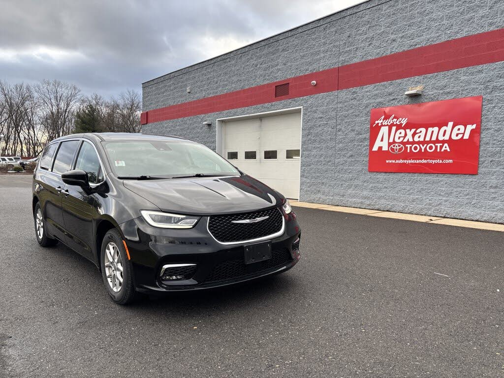 2024 Chrysler Pacifica Touring L FWD