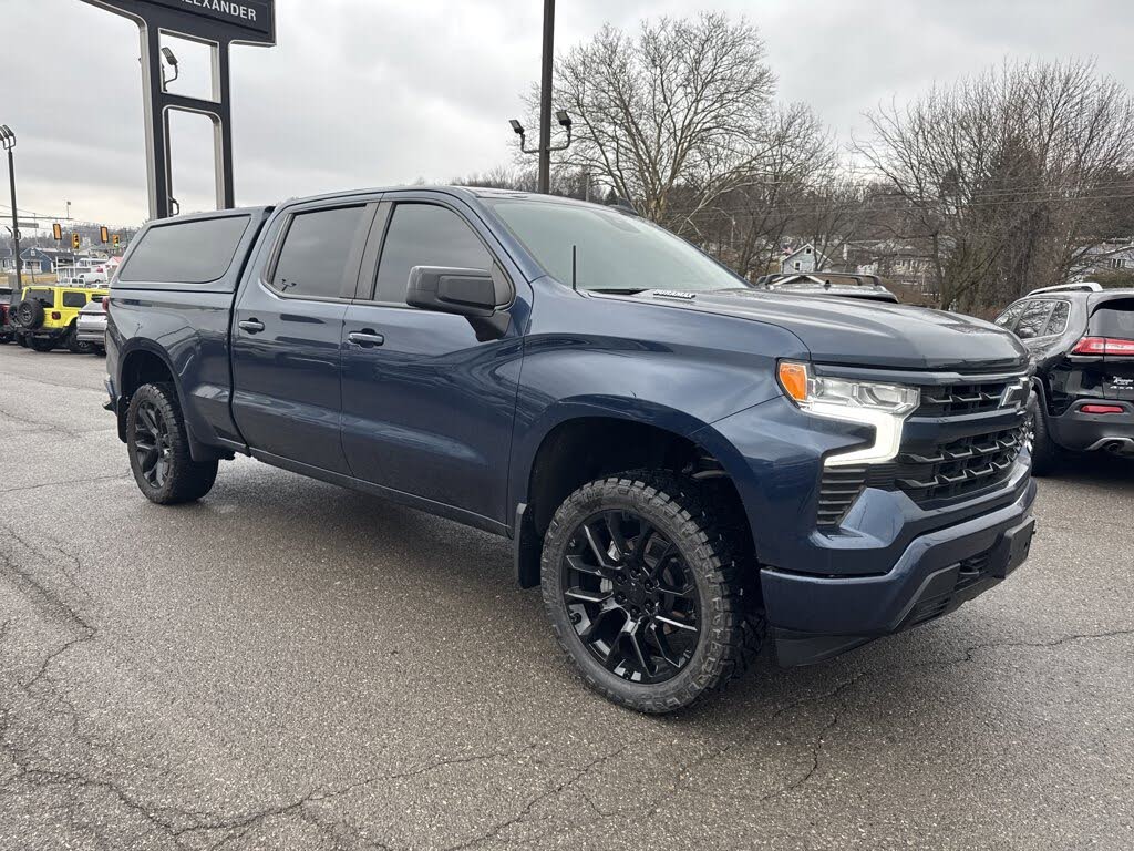 2022 Chevrolet Silverado 1500 RST Crew Cab 4WD