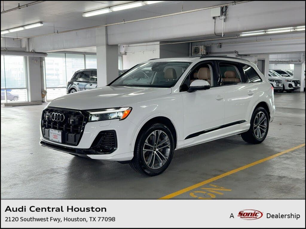 2025 Audi Q7 quattro Premium 45 TFSI