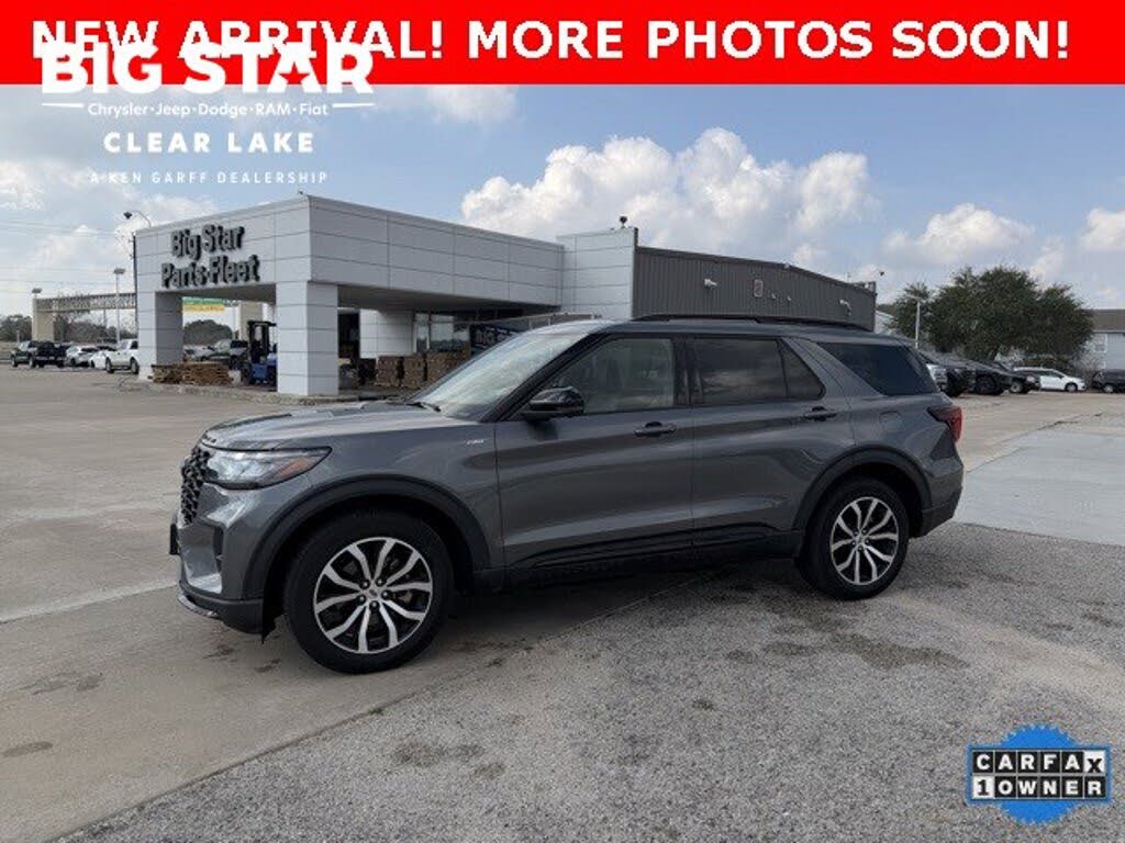 2025 Ford Explorer ST-Line AWD