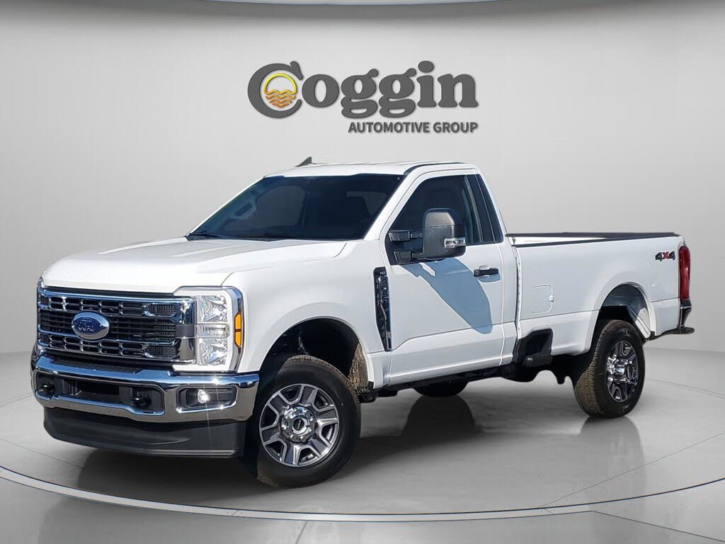2025 Ford F-350 Super Duty XLT Regular Cab LB 4WD