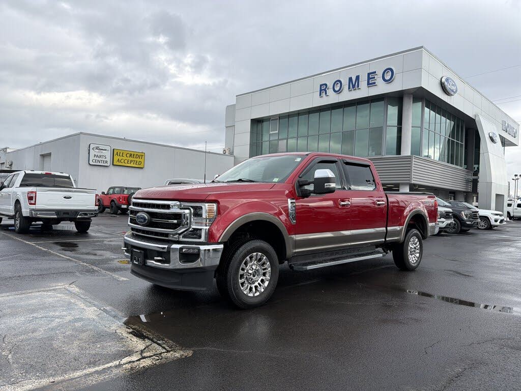 2022 Ford F-250 Super Duty Lariat Crew Cab 4WD