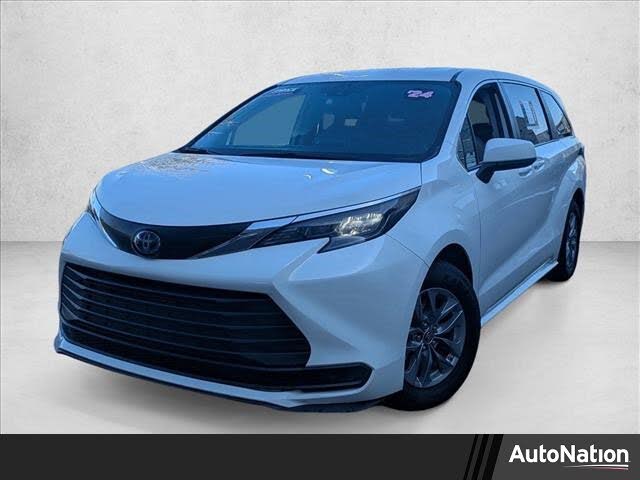 2024 Toyota Sienna LE 8-Passenger FWD