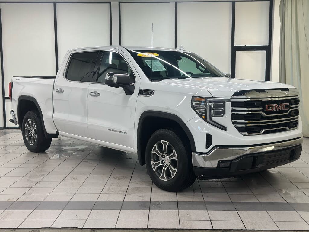2025 GMC Sierra 1500 SLT Crew Cab 4WD